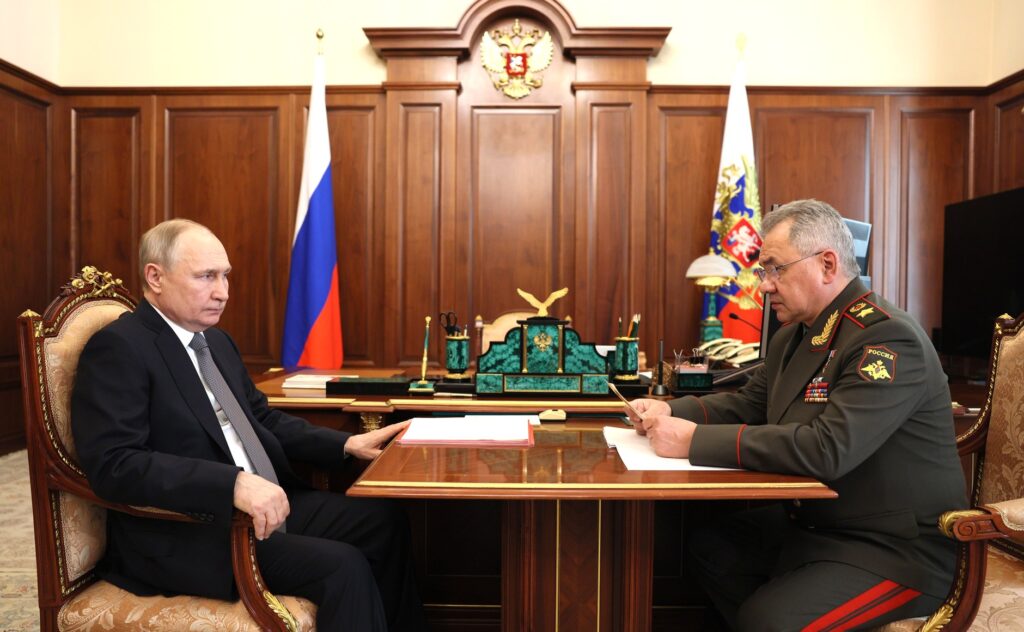 Vladimir Putin and Sergei Shoigu. Image: kremlin.ru