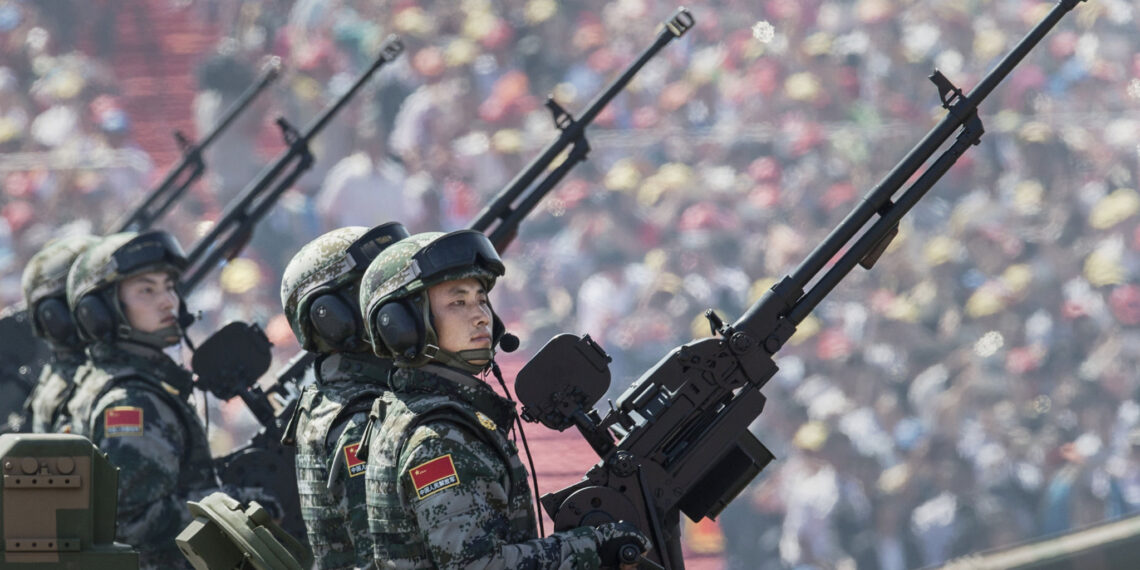 Chinese soldiers. Photo: FT