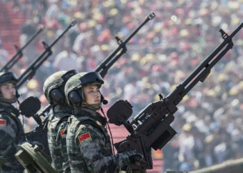 Chinese soldiers. Photo: FT