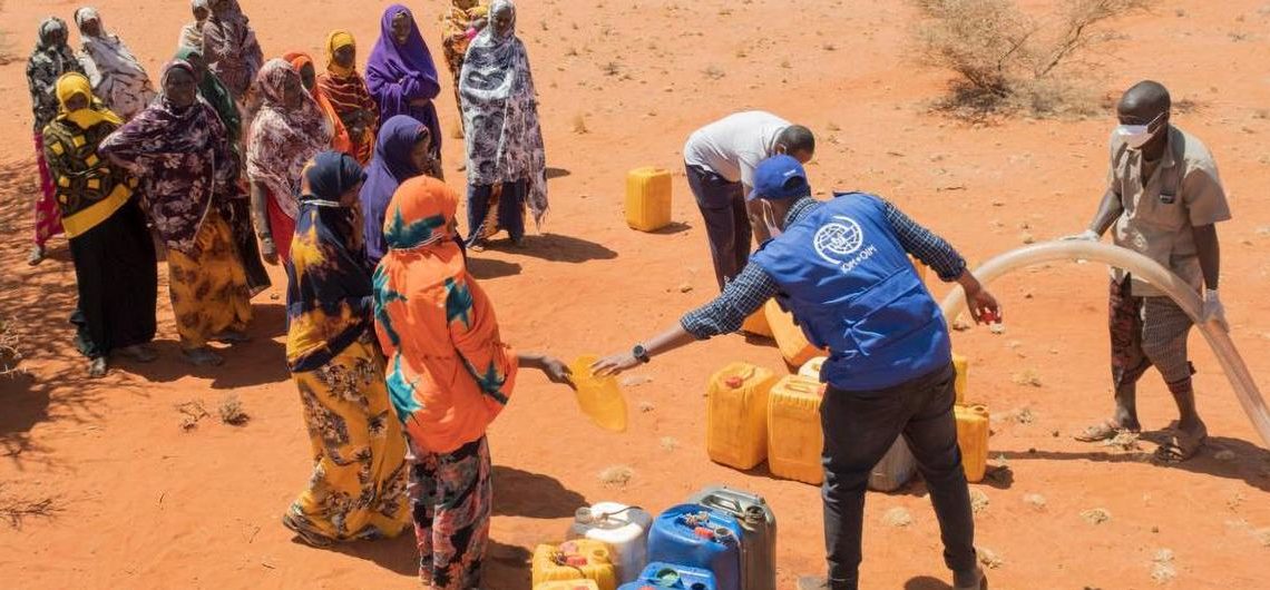 The UN delivers water to arid areas of Somalia. Photo: un.org