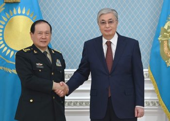 Wei Fenghe and Kosym-Zhomart Tokayev. Photo: akorda.kz