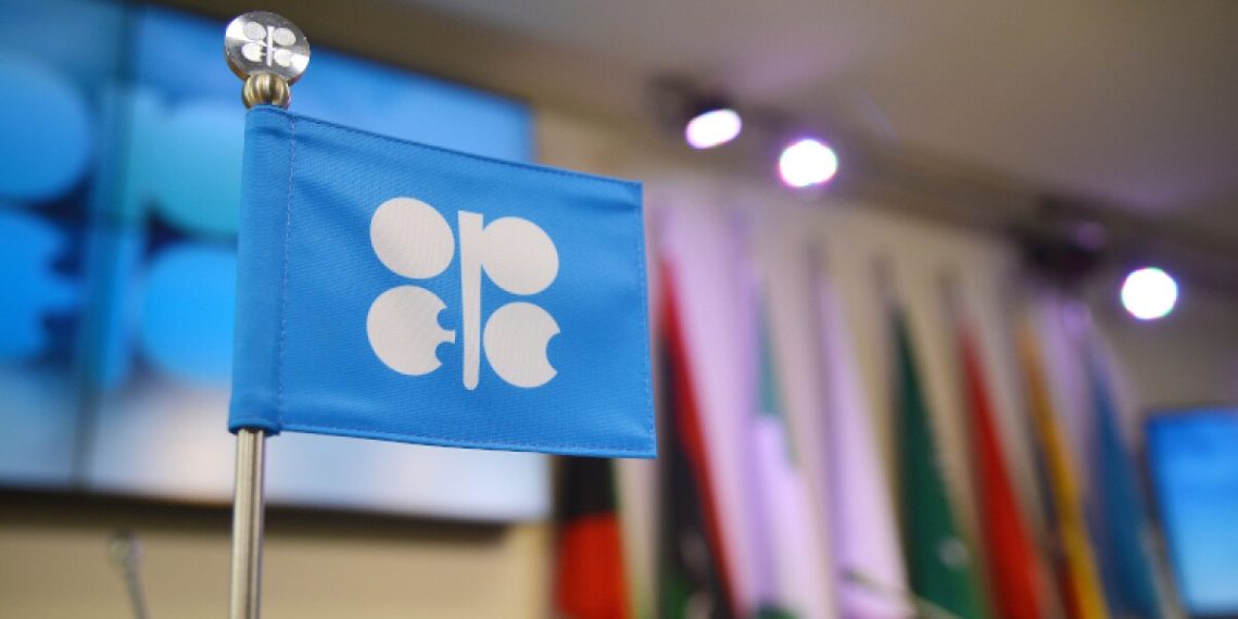 Saudi Arabia and the UAE might compensate for the drop in oil production in Russia