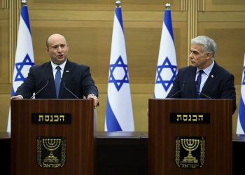 Naftali Bennett and Yair Lapid. Photo: FLASH90