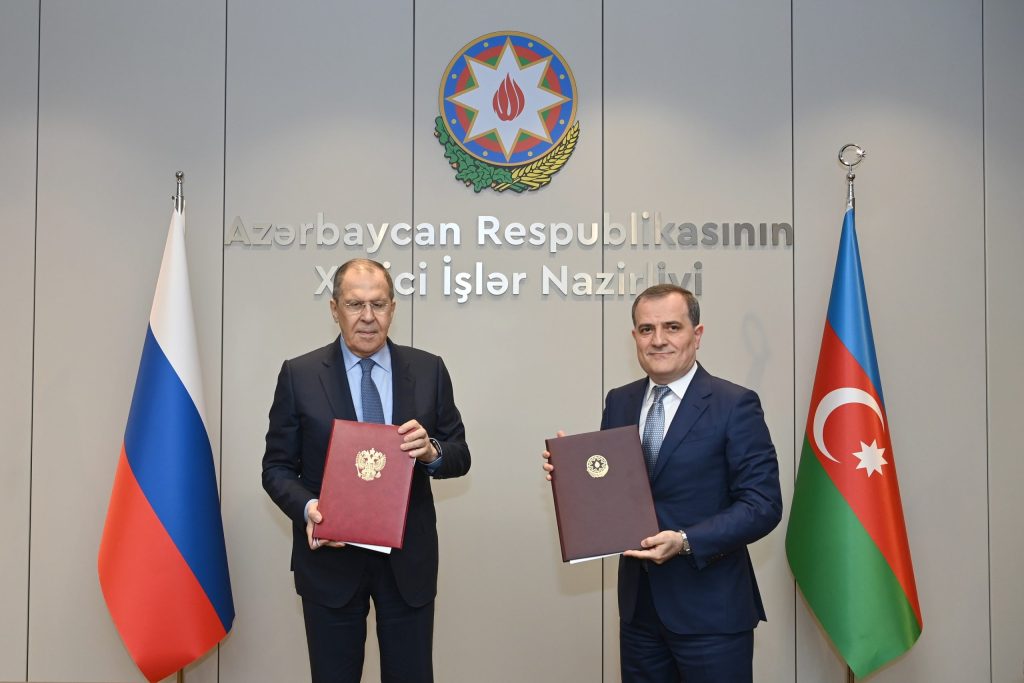 Sergey Lavrov and Jeyhun Bayramov. Image: mfa.gov.az