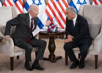 Joe Biden and Yair Lapid. Image: AР