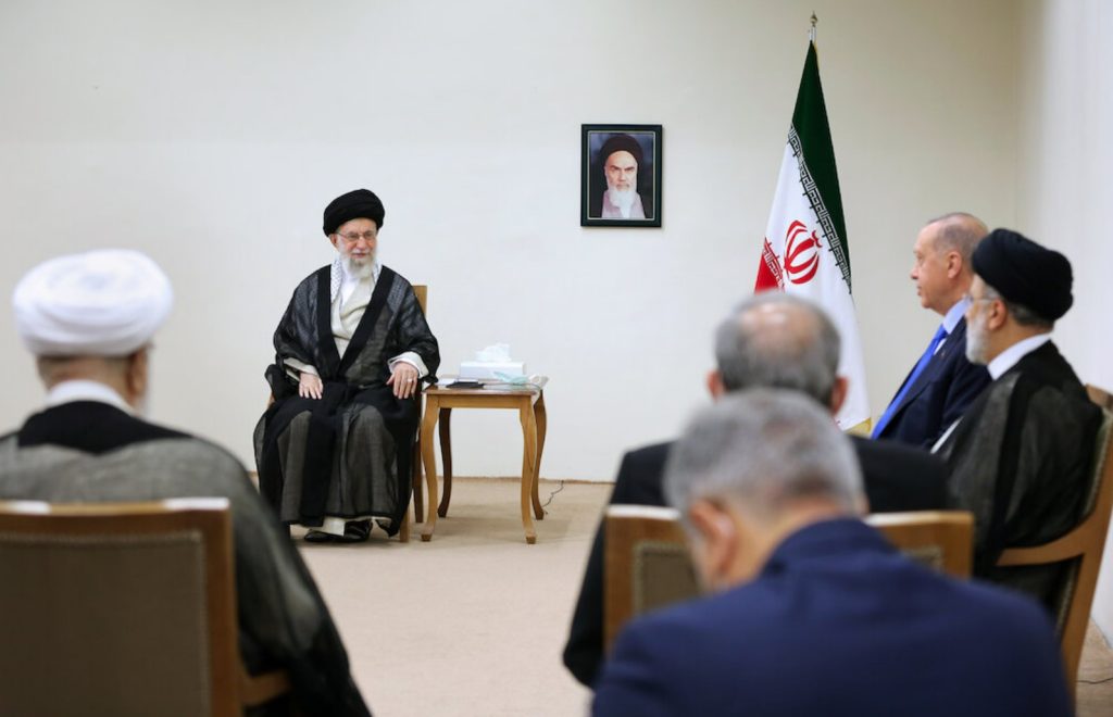 Ali Khamenei's meeting with Recep Erdoğan in Tehran. July 19, 2022. Image: english.khamenei.ir