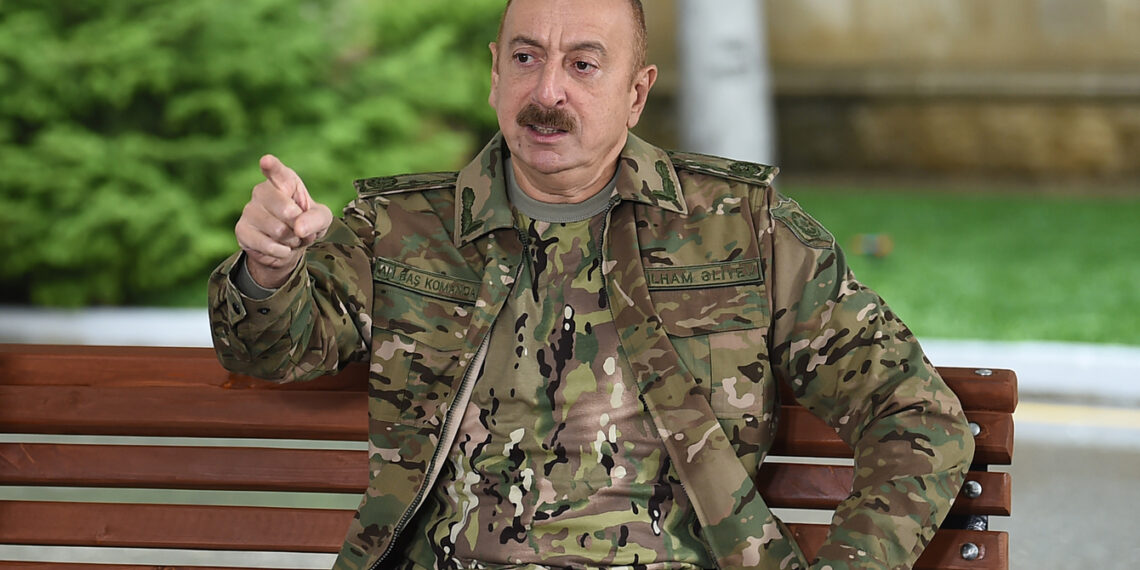 Baku gangs shot Armenian prisoners of war and uploaded videos online