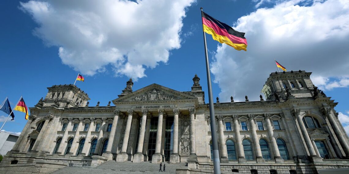 Bundestag. Photo: AP / Michael Sohn