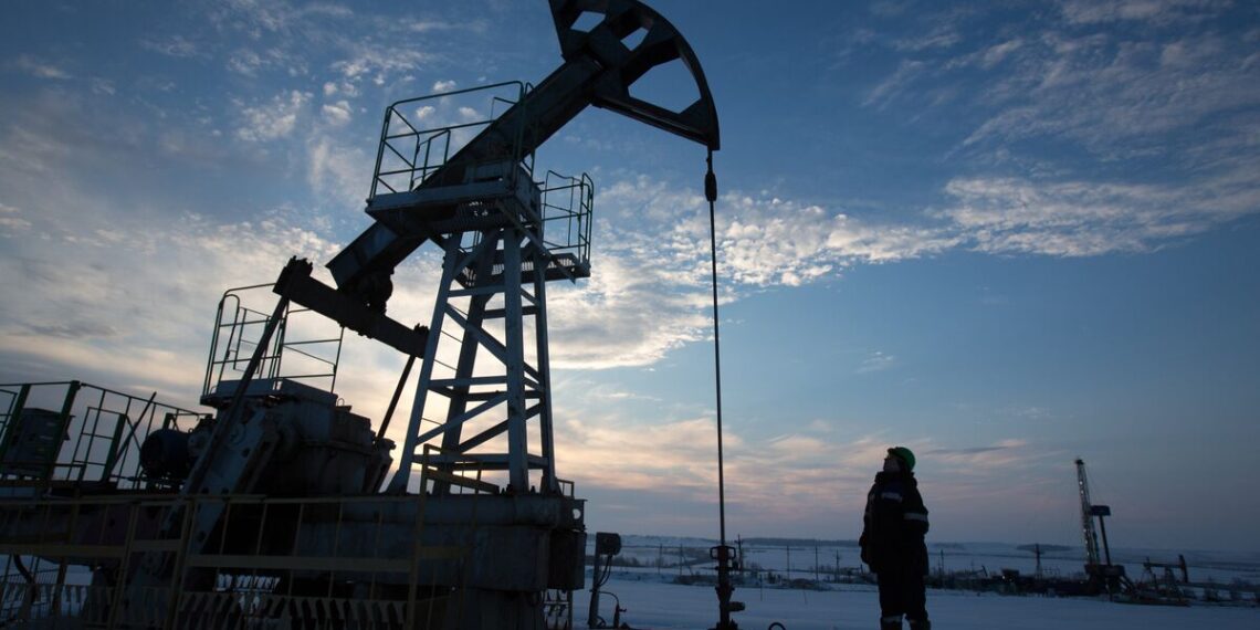 Russia’s oil export revenues have declined sharply on the backdrop of record volumes of supplies