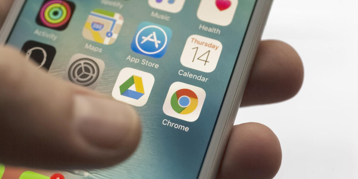 Japan drafts antitrust rules targeting Apple and Google to boost app market competition