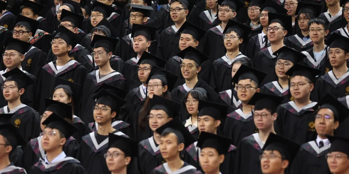 Job anxiety drives Chinese students to choose practical majors over elite universities