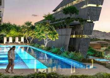 Saudi wealth fund cuts $8bn from value of domestic gigaprojects as costs rise and oil prices fall