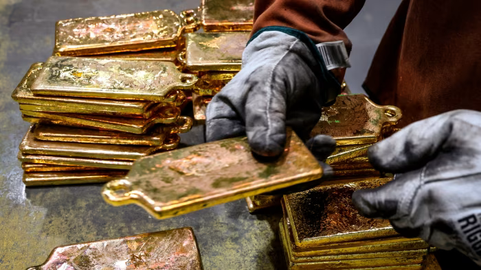 Gold surges to record high as investors brace for Fed rate cut