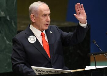 Charlie Munger’s modest home philosophy challenges mansion dreamers