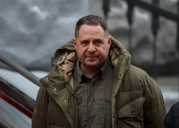 Former Zelensky chief of staff Andriy Yermak says he will go to the front after resignation amid corruption probe