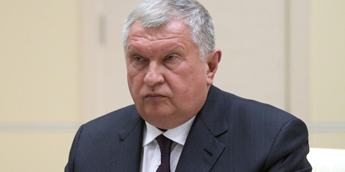 Trump plunges into 2026 midterms early as GOP scrambles over economy and slipping polls