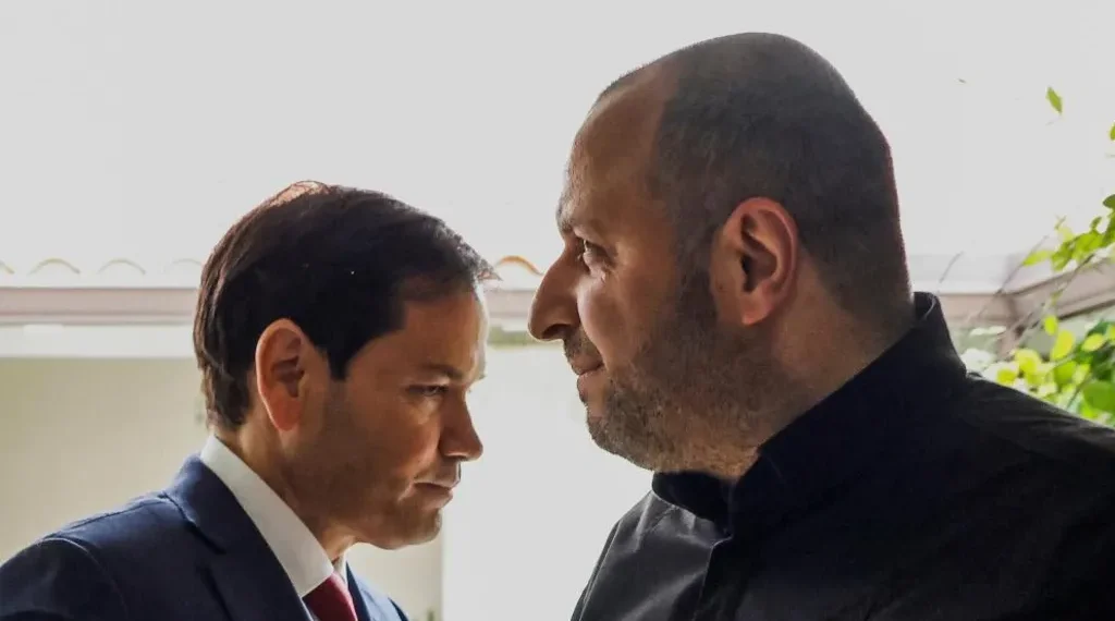 Macron launches new voluntary military service to build France’s “hybrid” army