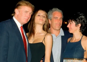 Photo showing Trump’s face disappears from DOJ Epstein files release
