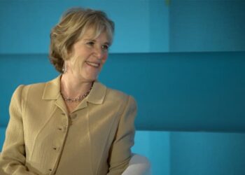 Bystander disarms gunman during Bondi Beach attack, is hailed as hero