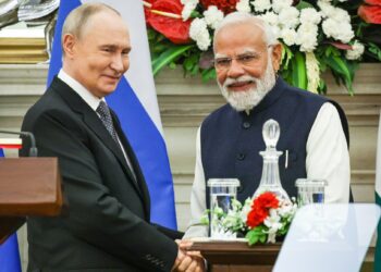 Putin and Simonyan launch RT India broadcasting in New Delhi