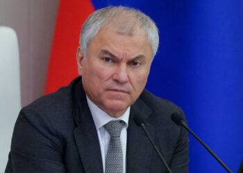 Russia moves to tighten migration health controls and enforcement