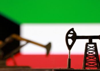 Kuwait cuts oil output as tanker traffic halts in Strait of Hormuz