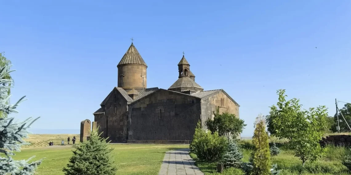 Easter unites millions as Armenian, Catholic and Protestant churches celebrate together