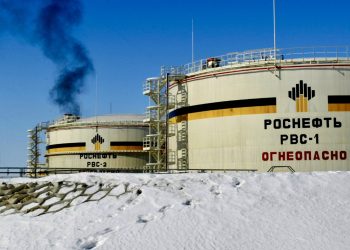 Oil April in Russia: export revenue hits records amid global crisis
