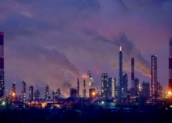 Russia earns $760 million per day from oil: Urals jumps to $106