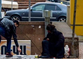 Парадоксы бедности в Армении: 23,7% за чертой, 65% без здорового питания и 28% детей в нищете