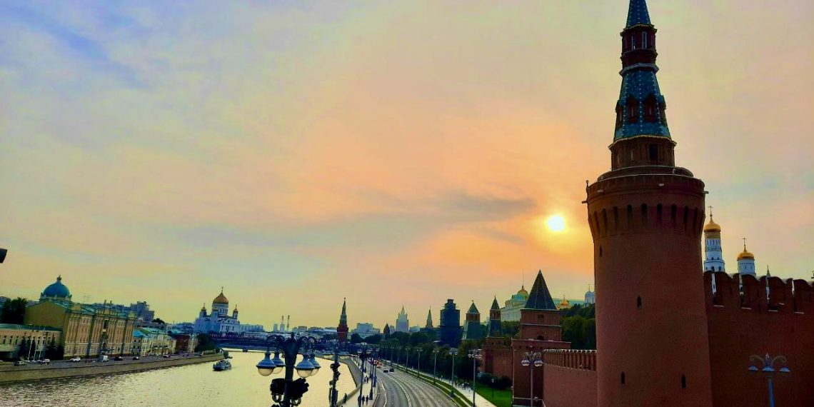 Russia earned on metals, grain and gas, but faced a drop in fertilizer and coal supplies