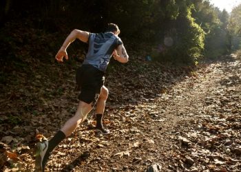 The Best Physical Therapist-Approved Sprint Workout for Men Over 40