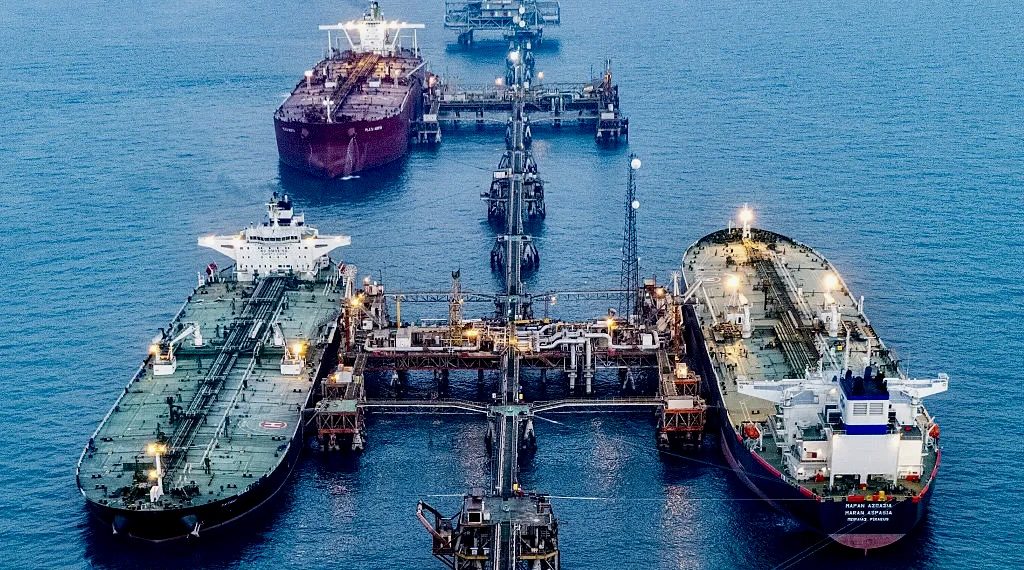 Oil Market Freezes Awaiting Outcome of Trump–Xi Summit