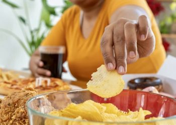 Dietitians name five worst foods for your brain: from sweetened beverages to deli meats