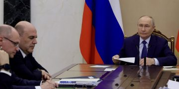 State Duma allows Putin to deploy troops to protect Russians abroad