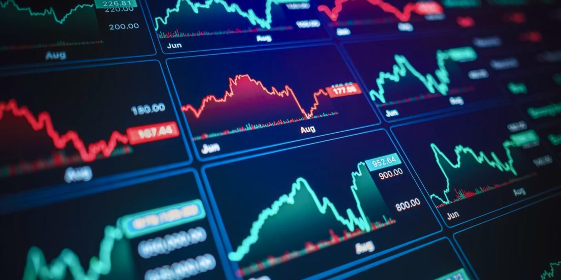 Oil Ends the Week Lower — Brent Falls to $92.05, WTI to $87.36
