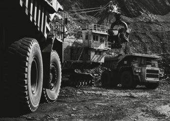 Coal prices hold above $133 amid Hormuz crisis