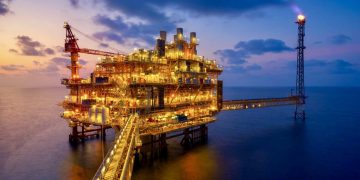 Brent hovers near $102 as US‑Iran talks become main oil price trigger