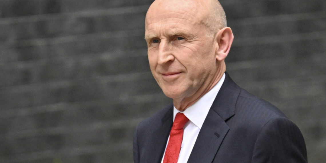 UK Defence Secretary Resigns, Accusing Government of Refusing to Fund the Army