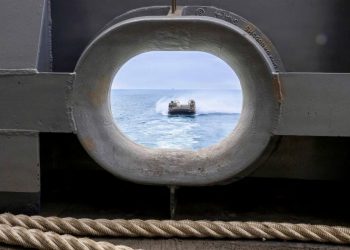 Iran dictates terms: US withdraws fleet, Israel threatens