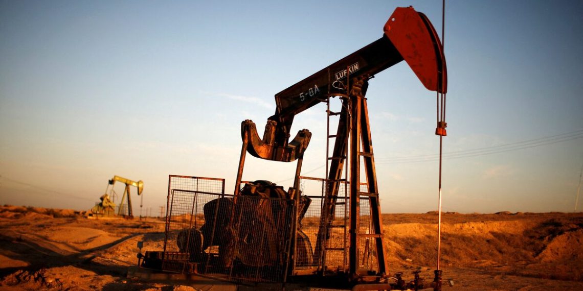 Brent stabilized at $93 after a 5% spike