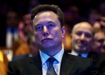 Elon Musk Takes SpaceX Public with Losses and a $1.8 Trillion Valuation