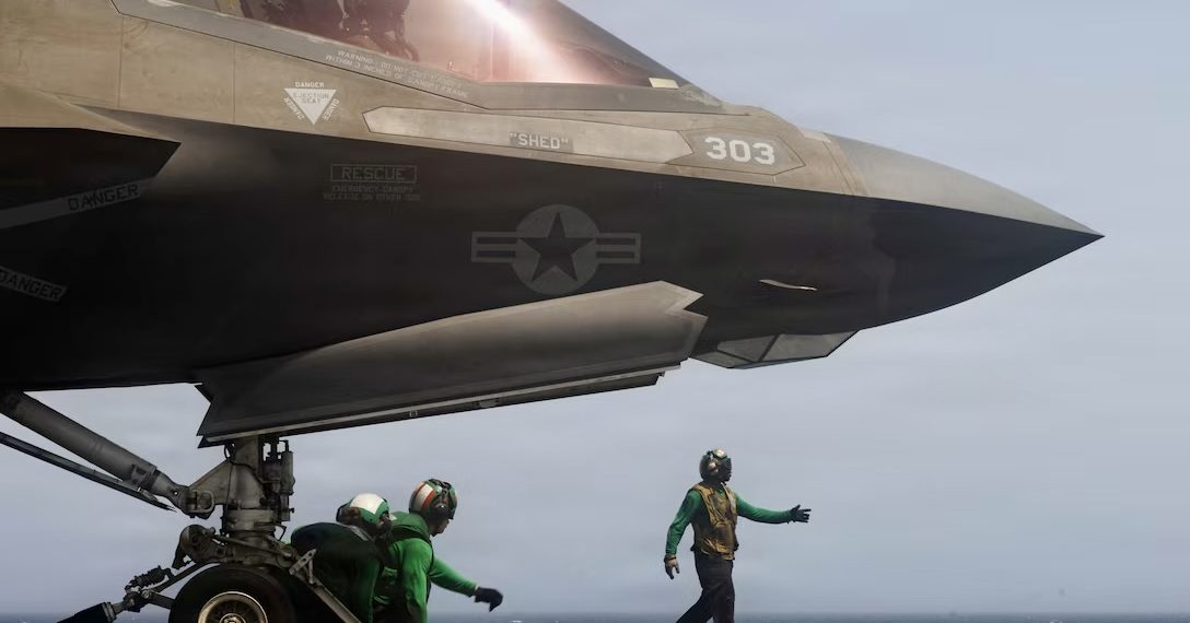 The United States and Iran Exchange Strikes over the Strait of Hormuz: Kuwait and Bahrain Under Fire Again