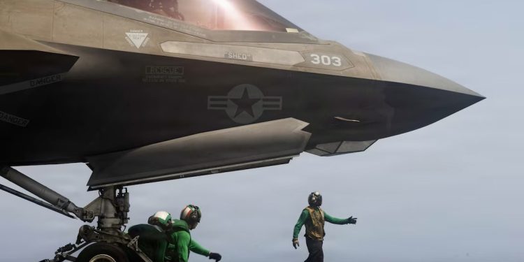 The United States and Iran Exchange Strikes over the Strait of Hormuz: Kuwait and Bahrain Under Fire Again
