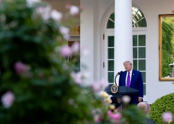Trump Promises a Deal “By the Weekend,” Araghchi Says No Progress: The Double Game of US-Iran Negotiations