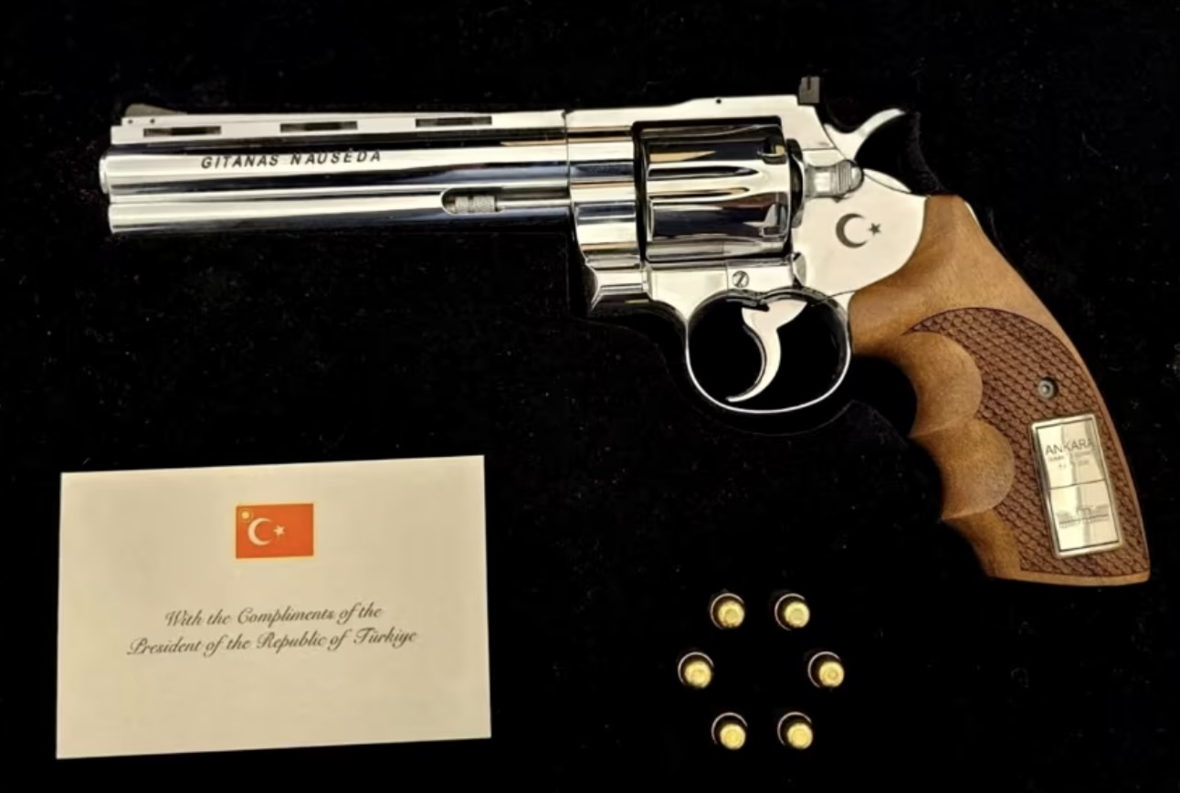 Erdoğan Gives NATO Leaders Personalized Revolvers with Live Ammo as Parting Gift