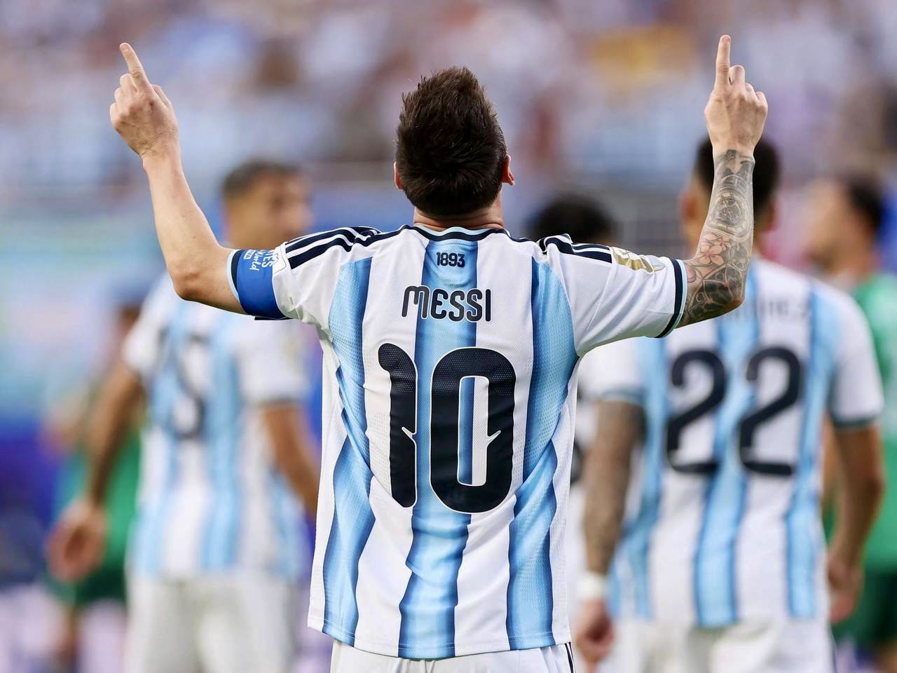 Argentina Reaches World Cup Final, Beating England 2–1