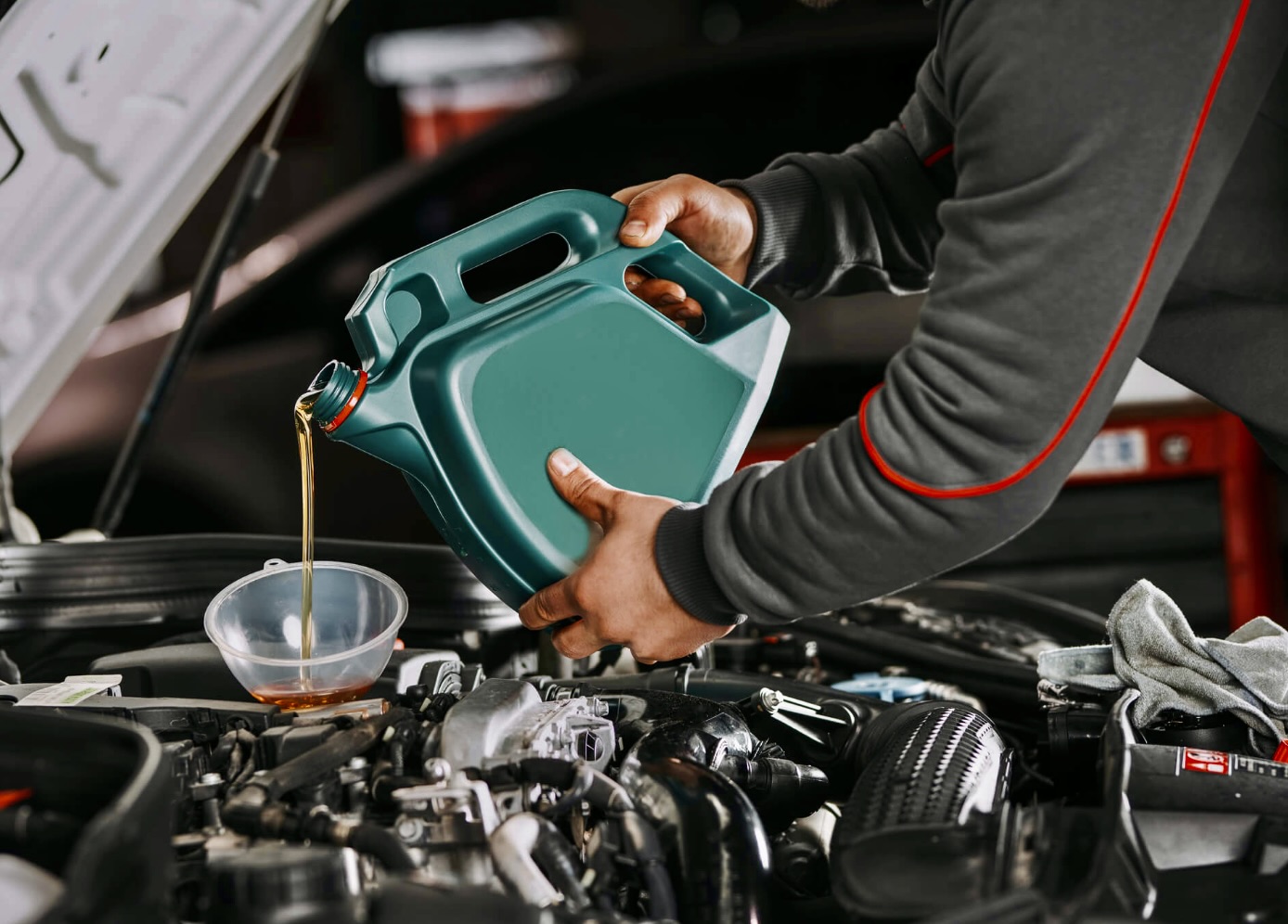 Motor Oil Prices Triple as Automakers Scramble for Alternatives