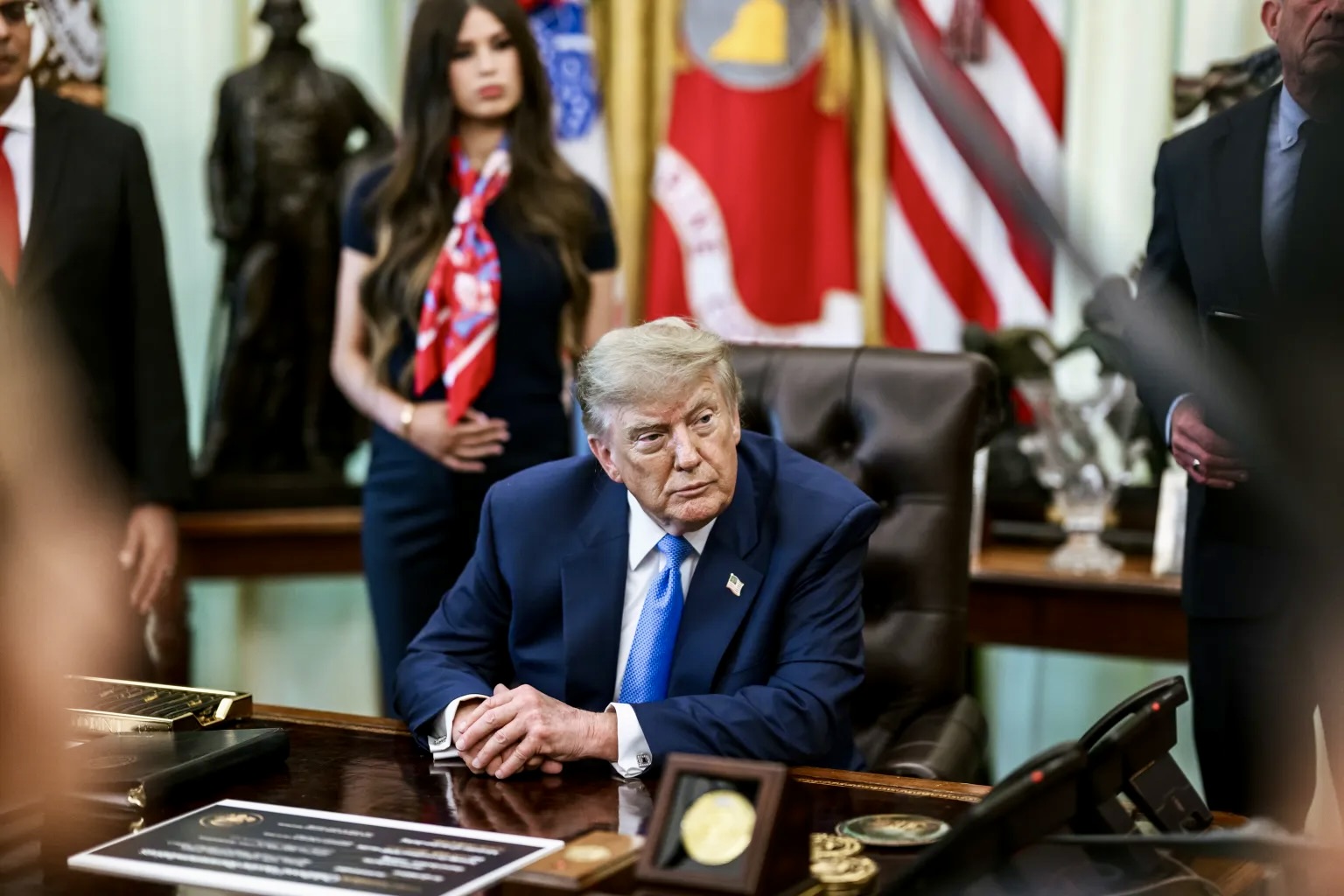 Trump Threatens to Bomb Oman Over Iran Talks