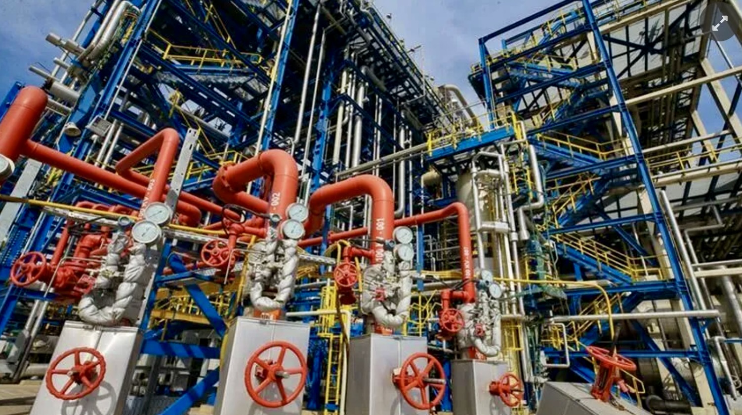 Russia’s Oil and Gas Revenues: July Record Amid Price Volatility